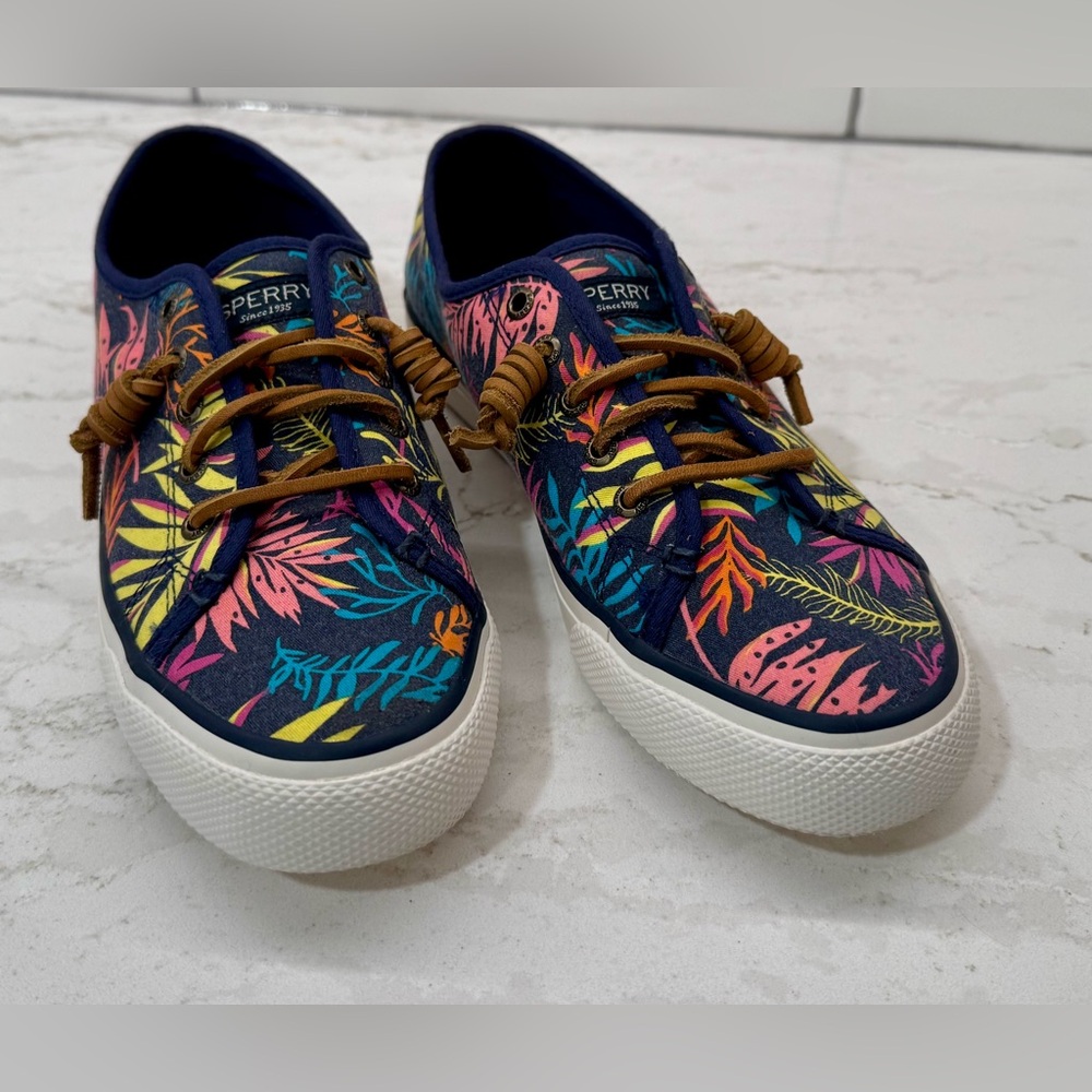 🏝️ Sperry Top-Sider Tropical Colorful Print Navy Boat Shoes, Sneakers — Size 7.5